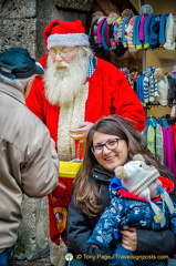 This man is worrying Santa 